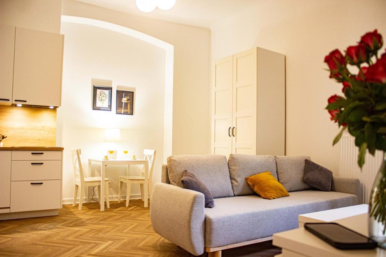 Mieszkanie W Sercu Warszawy Warsaw Exterior photo